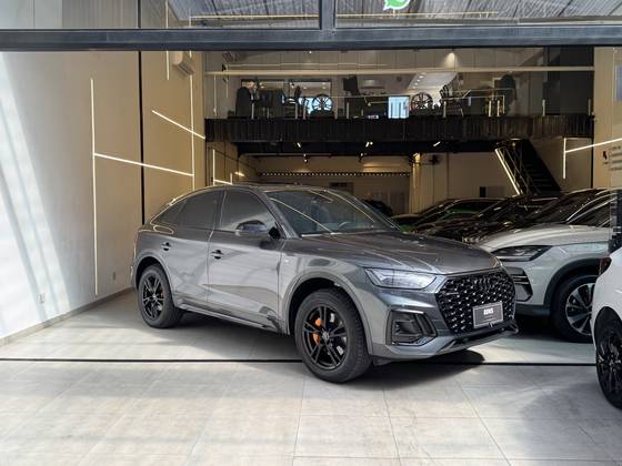 AUDI Q5 2.0 55 TFSIE PHEV PERFORMANCE BLACK QUATTRO S TRONIC AUDI Q5 2.0 55 TFSIE PHEV PERFORMANCE BLACK QUATTRO S TRONIC
